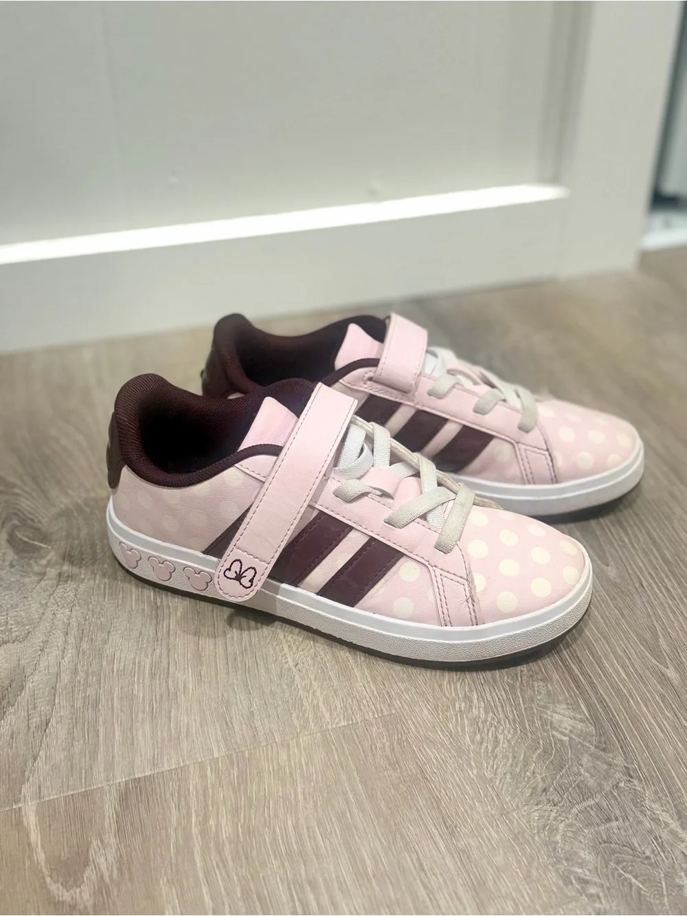 Kids Addidas Disney Pink Polka Dot Velcro Sneakers - Picture 2 of 5